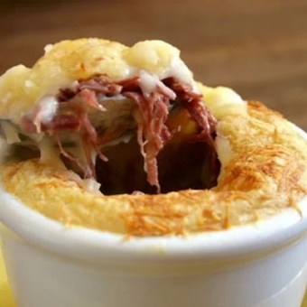 Escondidinho de mandioca com carne seca - 280g